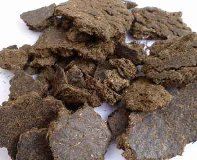 உயர் தர எள்ளு புண்ணாக்கு – இயற்கை கால்நடை தீவனம் | Organic Sesame Oil Cake